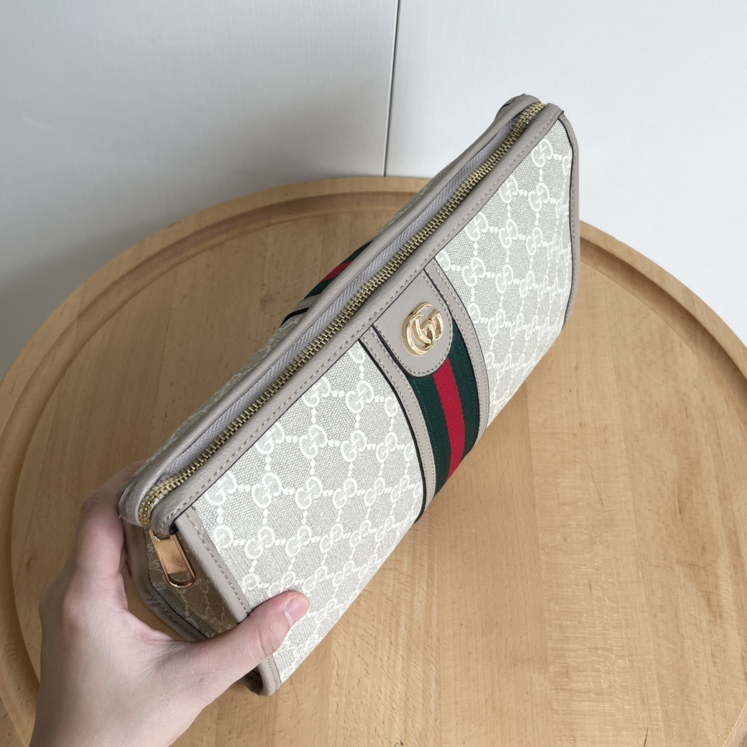 Gucci Clutch Bags